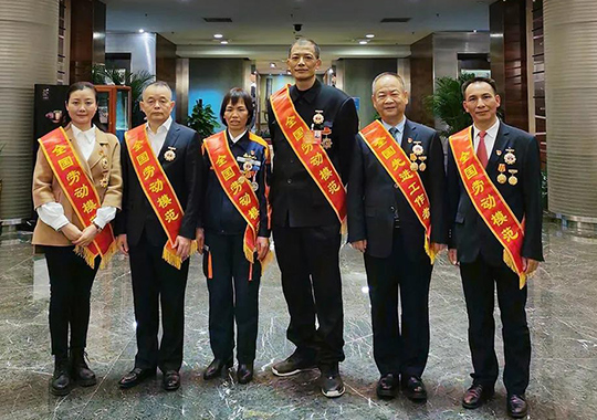 祝賀！這6位邵陽人在北京人民大會(huì)堂接受表彰！